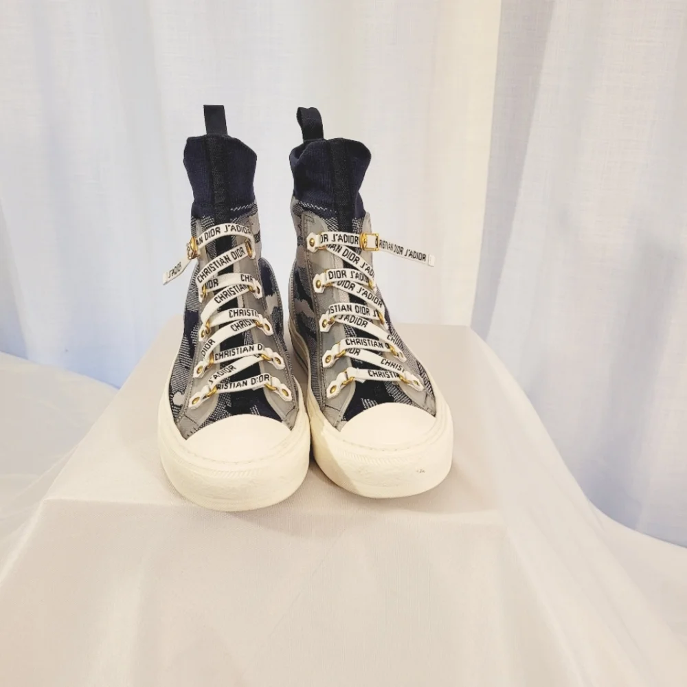 Dior Walk"N"Dior Sneakers - Picture 4 of 5